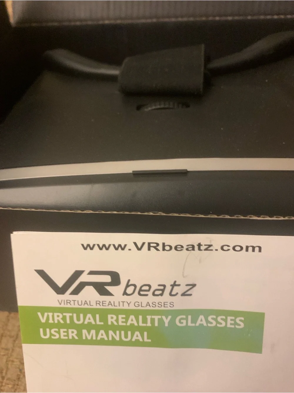 Black Smartphone VR Headset with Adjustable Focus